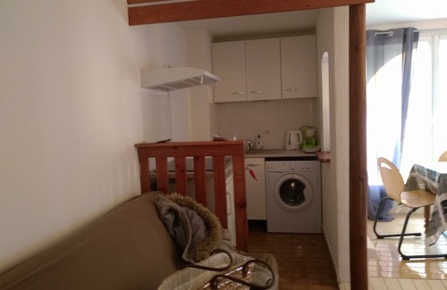 Gruissan Apartment | small apartment sleeps 4