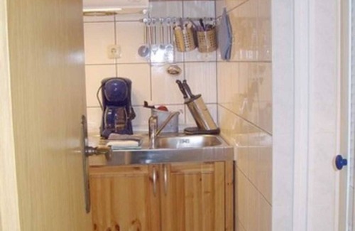 Breege Apartment | Small blue apartment - small blue apartment