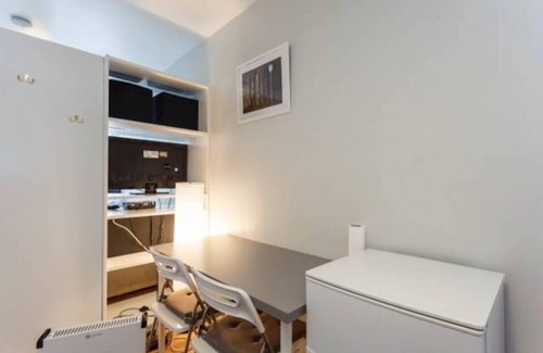 New Forest District Apartment | Small Cozy studio with WiFi & cable