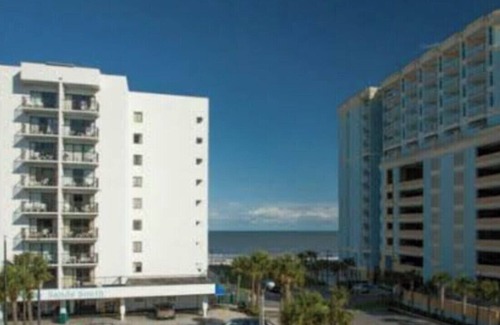 Myrtle Beach House | Small Family Getaway-Couples Retreat-Book Now! Strong WIFI - Super Clean
