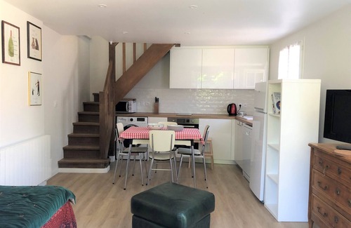 Pont-l'Eveque Cottage | Small house in town center with large garden, quiet and comfortable, sleeps 2-4