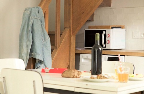 Pont-l'Eveque Cottage | Small house in town center with large garden, quiet and comfortable, sleeps 2-4