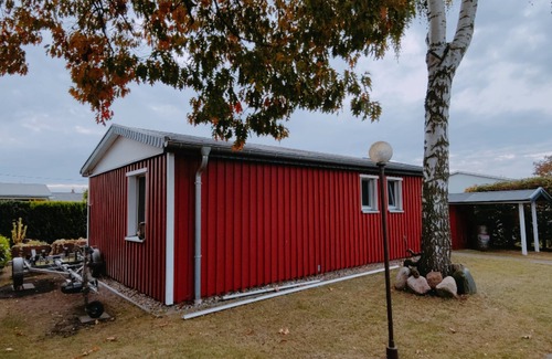 Monkebude Apartment | Small lagoon hut - FH 139