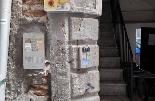 Quartieri Spagnoli Apartment | Small loft in the heart of the Spanish neighborhoods