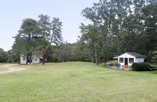 Vineyard Haven Cottage | Small One Bedroom Private Cottage on Large Quiet Property.