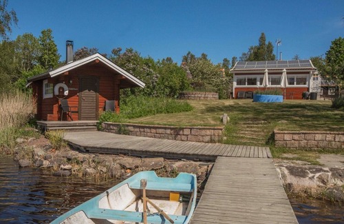 Johanneshov House | Small paradise - private beach,jetty,sauna,boatn9 km from Gränna/Lake Vättern