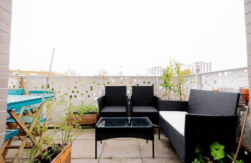 Le Pre-Saint-Gervais Apartment | Small Parisian oasis