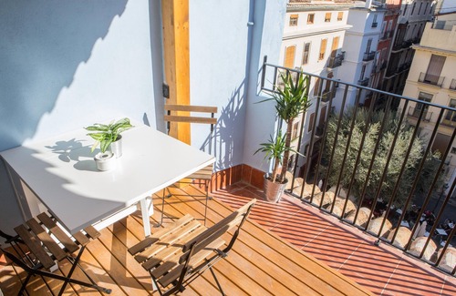 Valencia City Centre House | Small private original building in the centre of Valencia