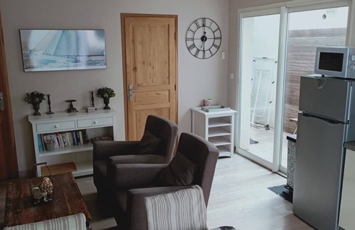 Sanary-sur-Mer House | SMALL QUIET FISHER'S HOUSE near PORTISSOL beach and SANARY harbour