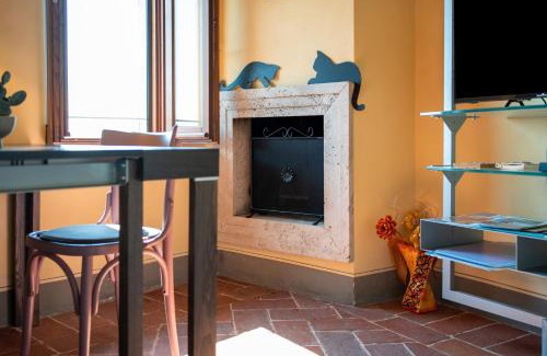 Scrofiano Apartment | Small Rustic Apartment