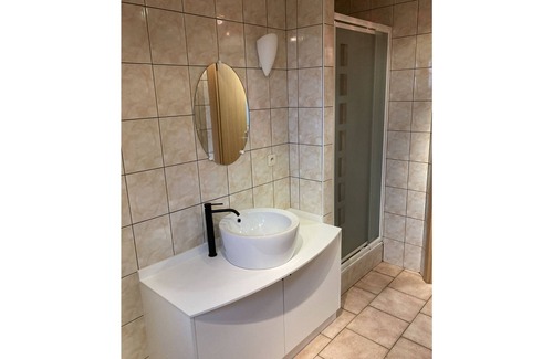 Wibrin House | Small, simple and reasonably priced semi-detached house with its own terrace