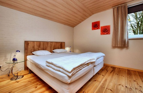 Wibrin House | Small, simple and reasonably priced semi-detached house with its own terrace