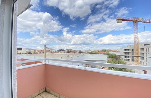 Clermont-Ferrand Apartment | Small studio close to hospitals and universities