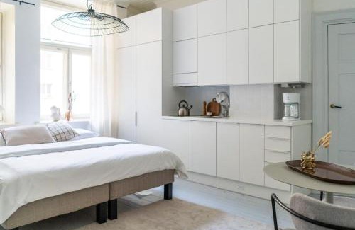 Ullanlinna Apartment | Small studio with spacious bathroom in Ullanlinna