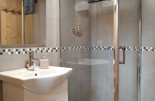 Essert-Romand House | Small typical house 5 min from Morzine 2 bedrooms 1 double bed and 2 single beds/4 pers.