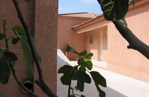 Propriano Villa | small villa with infinity pool and panoramic view of the gulf