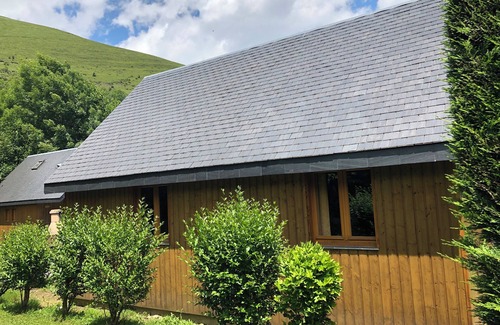 Garin Ski Chalet | Small, well-equipped chalet in attractive condominium.