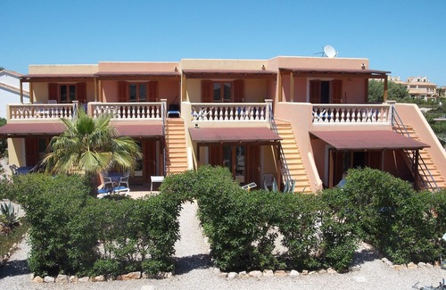 Llucmajor Apartment | Small, well maintained apartment complex near 'Trenc' beach, with pool area