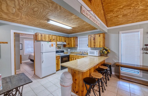 Sabinal House | Smaller home in the Cypress Bend subdivision one block from the river.