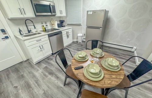 North Ironbound Apartment | Smart and Cozy Studio NEAR NYC!