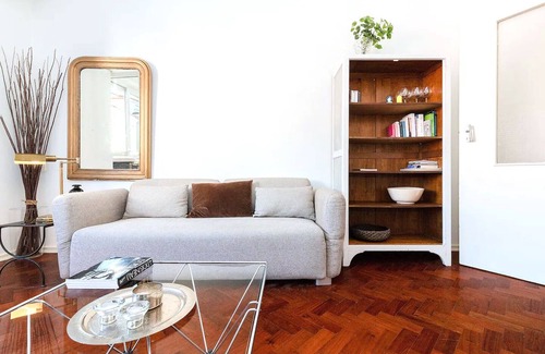 Santo Antonio Apartment | Smart apartment in Rato - authentic neighborhood and close to everything