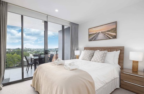 Milton Apartment | Smart Home, Voice control,Netflix & Sauna & Steam