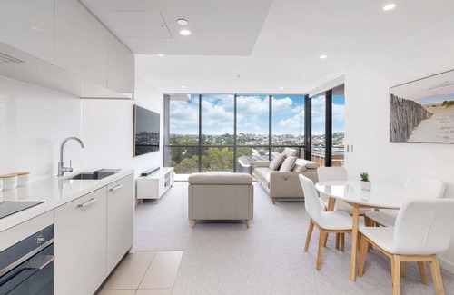 Milton Apartment | Smart Home, Voice control,Netflix & Sauna & Steam