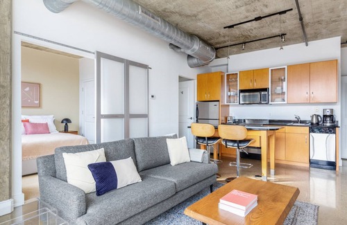 Logan Circle Apartment | Smart Logan Circle 1BR w/W/D, Roof BBQ, walk to Metro, by Blueground