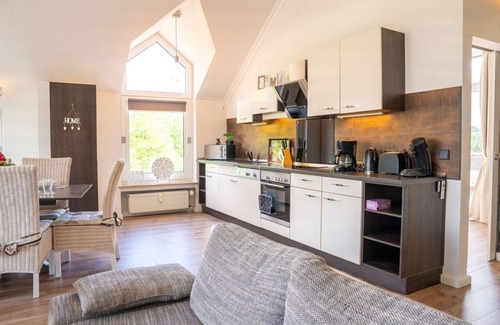 Bad Zwischenahn Apartment | Smartfewo: Loft Sauna Balkon Parkplatz