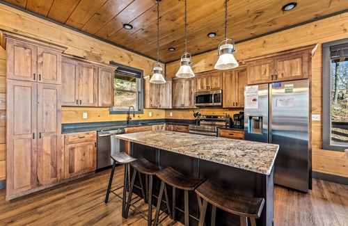 Sevierville Cabin | SMHideaway: Mtn Views, Indoor Pool, Theater, Games, Hot Tub, Wifi