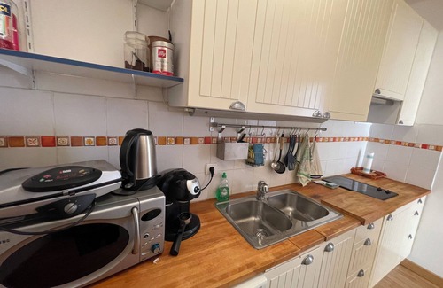 Alpes-Maritimes Apartment | smichel sea and chuerch view