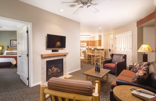 West Yellowstone Resort | Smile at the Playmill Theater!