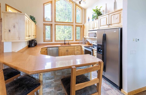 Ketchum Cabin | Smiley Creek Cabin B: Hot Tub, Views & Adventure