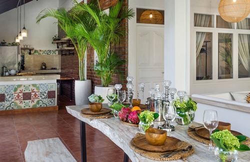 Seminyak Villa | Smiling Cactus Villa - close to SisterField Cafe