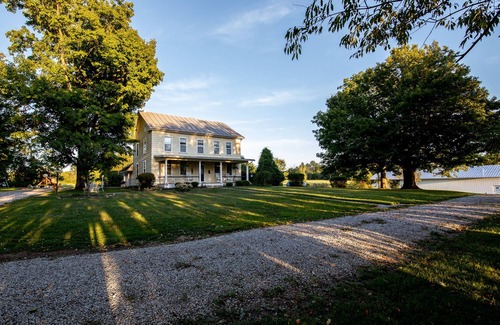 Martel House | Smith Farmhouse a Modern Countryside Getaway