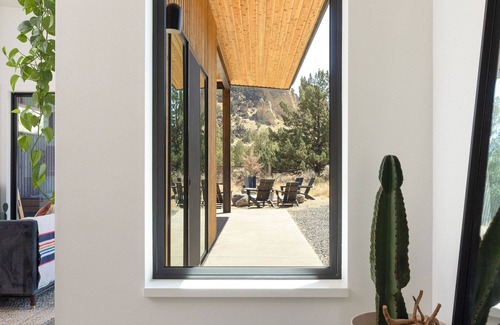 Terrebonne House | Smith Rock Oasis w/Hot Tub Steps to the Park