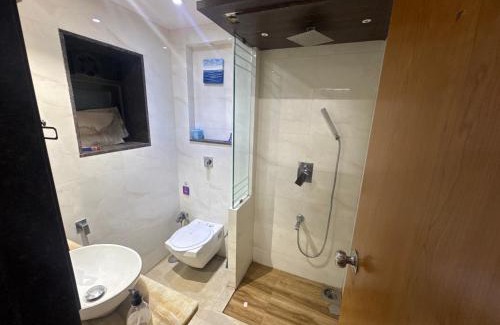 Andheri Apartment | SmokeRoom