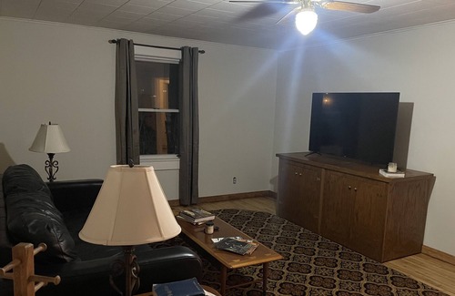 Friendsville House | Smokey Mountain area 5 miles from Knoxville Airport