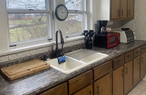 Friendsville House | Smokey Mountain area 5 miles from Knoxville Airport