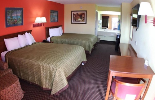 Hawkinsville Apartment | SMOKING DOUBLE SUITE #1
