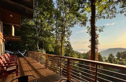 Almond Cabin | Smoky Mountain Cabin!