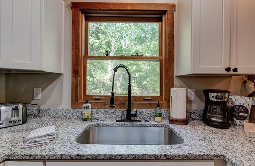 Townsend Cabin | Smoky Mountain Cabin with Private River Access