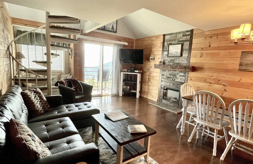 Chalet Village Condo | Smoky Mountain Dreaming Best Views in Gatlinburg + Indoor Pool and hot tub!