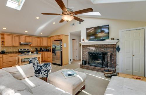 Franklin House | Smoky Mountain Getaway with Private Hot Tub!