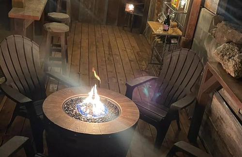 Franklin Cabin | Smoky mountains secluded cabin retreat in Franklin !