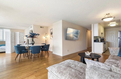 Venice Apartment | Smoky Quartz - Marina View Spacious 3BR near Yacht Club