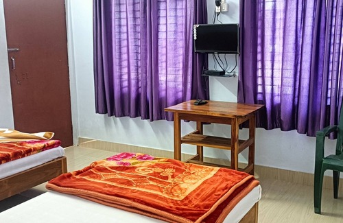 Golaghat Hotel | Sneha Homestay by Roh