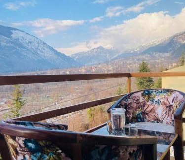 Manali Hotel | Snow Crest Residency - A Pure Veg Hotel