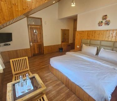 Burwa Hotel | Snow Range Retreat