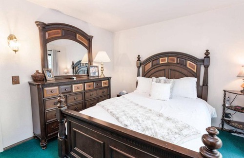 Summit Estates Apartment | Snow Summit Getaway